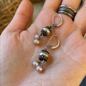 Handmade 90s silver and pink pearl earrings